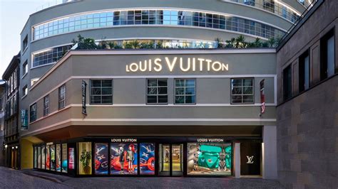 louis vuitton milano monte napoleone|Louis Vuitton europe.